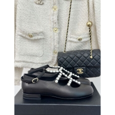 Chanel Low Shoes